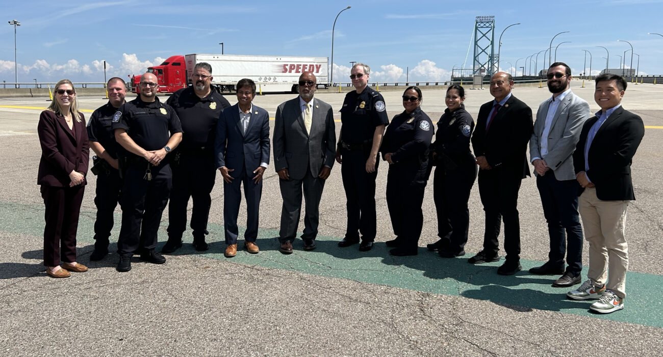 Thanedar Demands Trump Open Bridge And Stop Hurting Economy