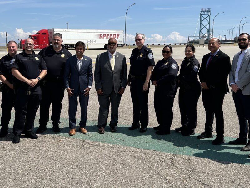 Thanedar Demands Trump Open Bridge And Stop Hurting Economy