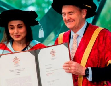 Rani Mukerji Cries Receiving Honorary Doctorate From La Trobe University