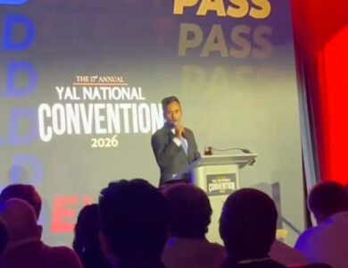 Vivek Ramaswamy Booed, Forced To Leave Stage