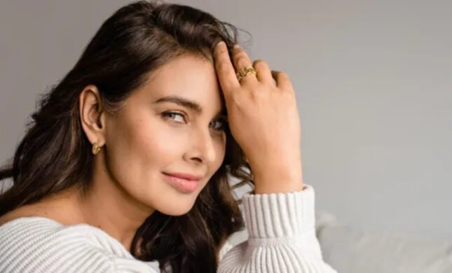 Lisa Ray’s Message To Men About Menopause