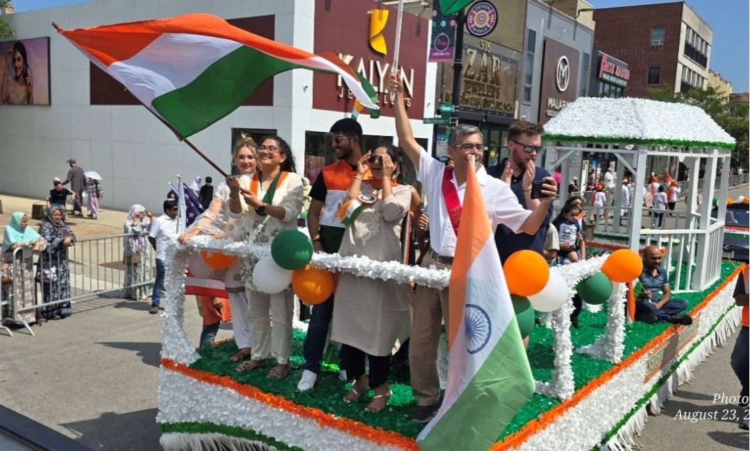 Veterans Take Center Stage At Chicago’s Devon Avenue I- Day Parade
