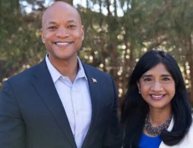 Moore Praises AAPI Community, Hails Aruna Miller At Fundraiser