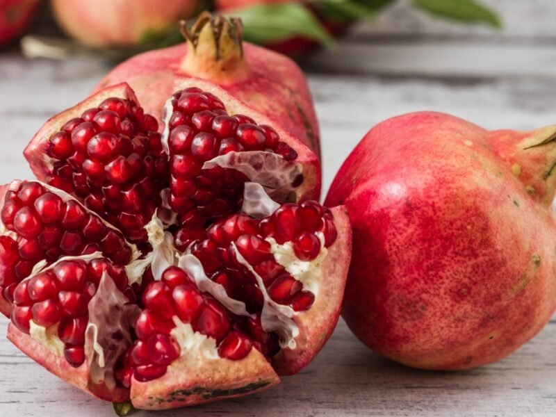 Pomegranate: The Fruit With Multiple Health Benefits