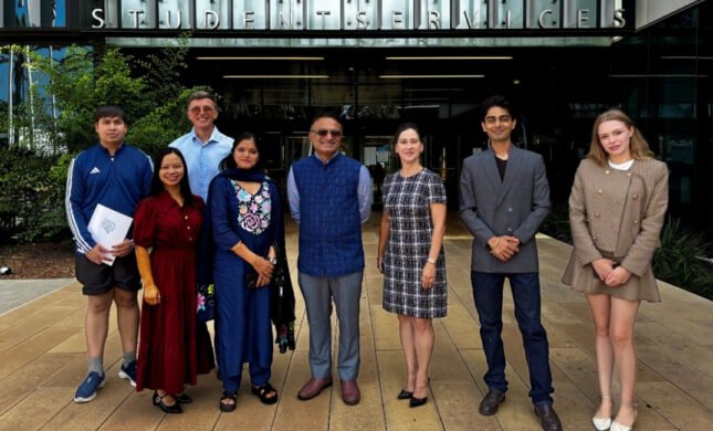 LA Consulate Officials Visit Santa Monica College