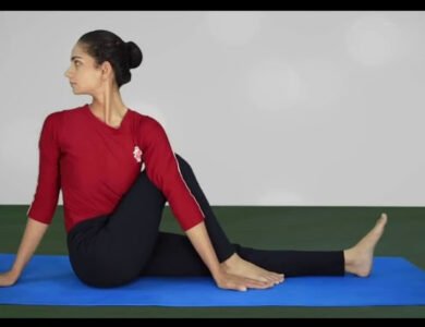 Spinal Twist Posture - Vakrāsana