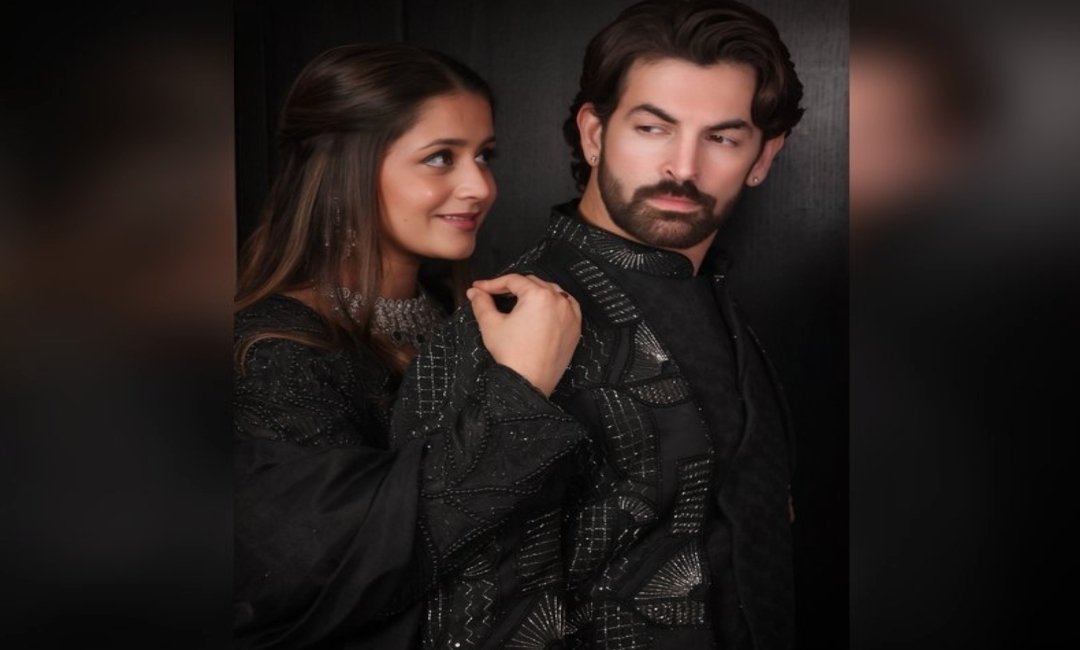 Neil Nitin Mukesh and Kashika Kapoor in the Bewafa Se music video