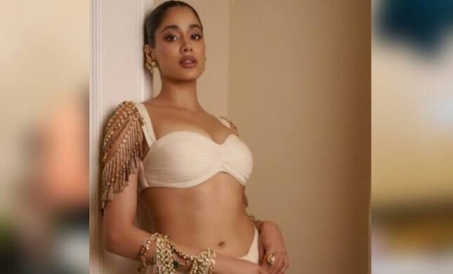 Janhvi Kapoor wears a Bengal Muslin Khadi saree at the BoF 500 gala in Paris.
