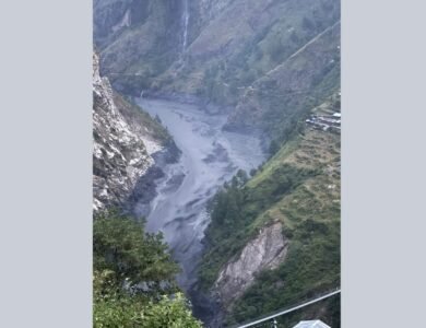 Landslide debris and flood damage along Nepal’s Budhi Gandaki River