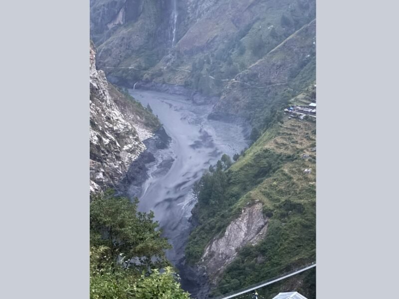 Landslide debris and flood damage along Nepal’s Budhi Gandaki River