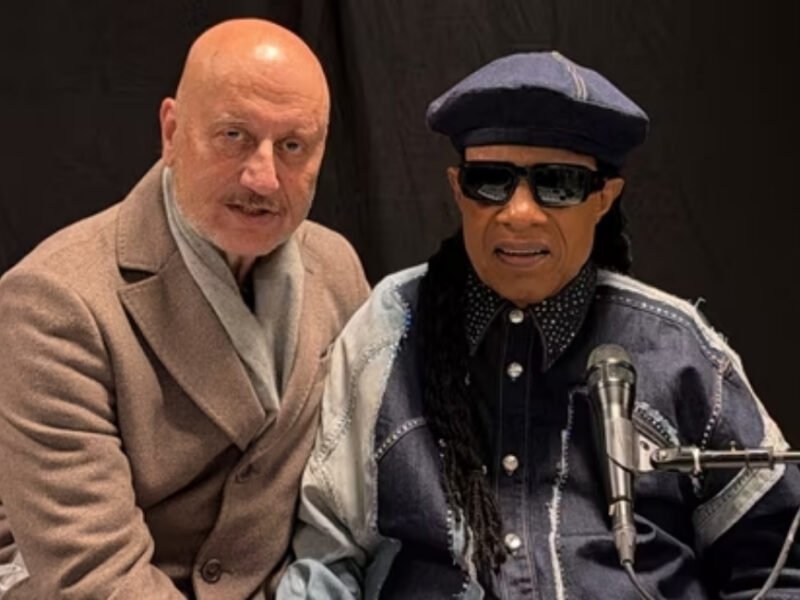 Anupam Kher meets Stevie Wonder backstage in Stockholm