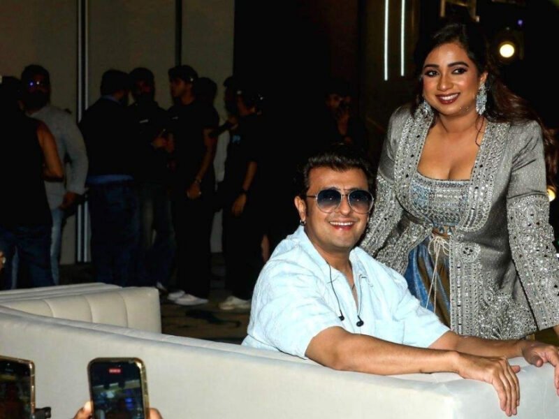 Playback singers Shreya Ghoshal and Sonu Nigam