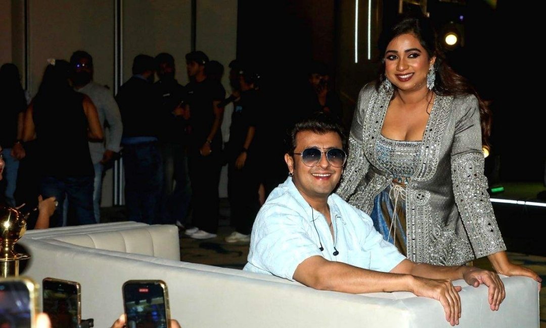 Playback singers Shreya Ghoshal and Sonu Nigam