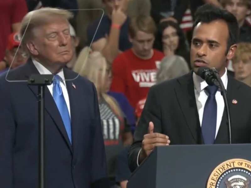 Donald Trump and Vivek Ramaswamy at a campaign rally in Youngstown, Ohio