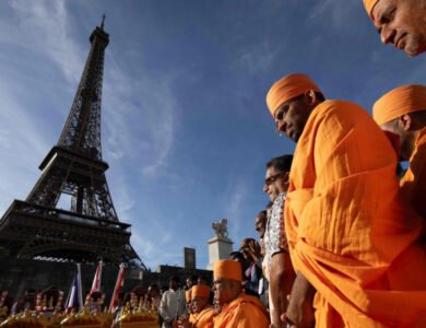 Eiffel Tower Row: Probe Finds No BAPS Request To Exclude Women
