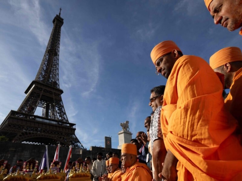 Eiffel Tower Row: Probe Finds No BAPS Request To Exclude Women